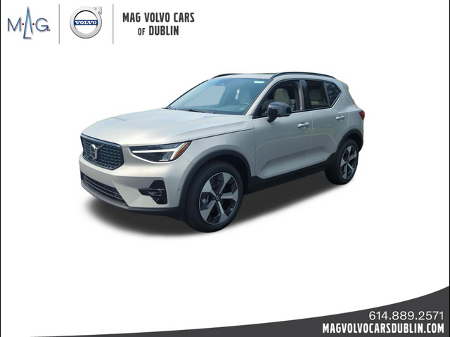 2025 Volvo XC40 Plus Dark Theme