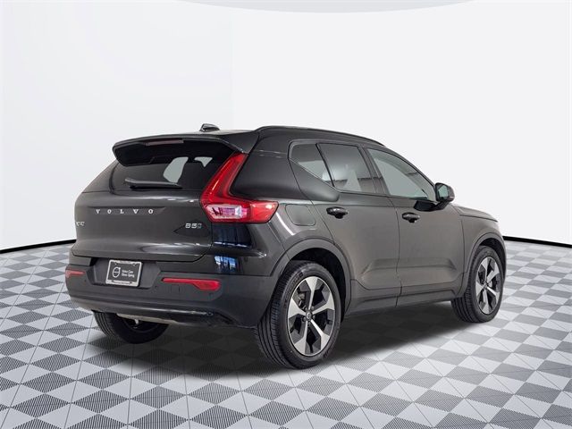 2025 Volvo XC40 Plus Dark Theme