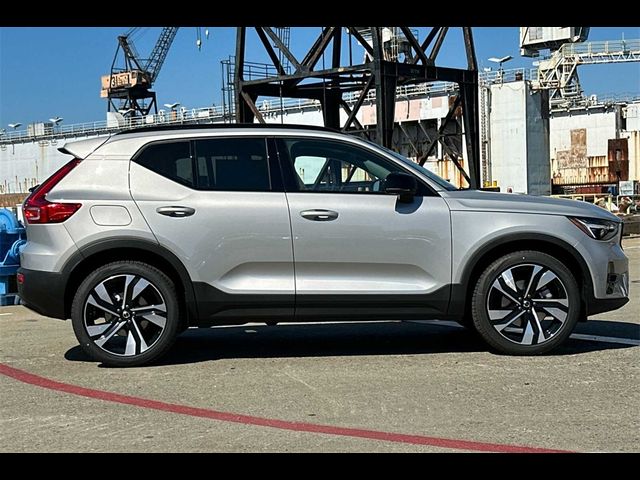 2025 Volvo XC40 Plus Dark Theme