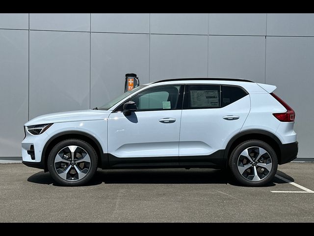 2025 Volvo XC40 Plus Dark Theme