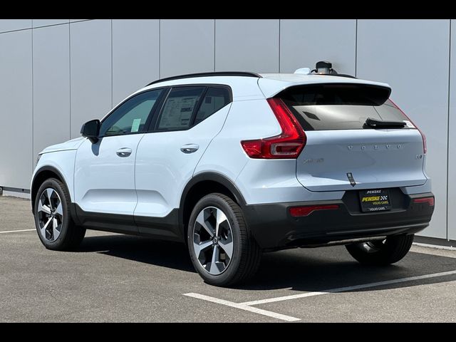 2025 Volvo XC40 Plus Dark Theme