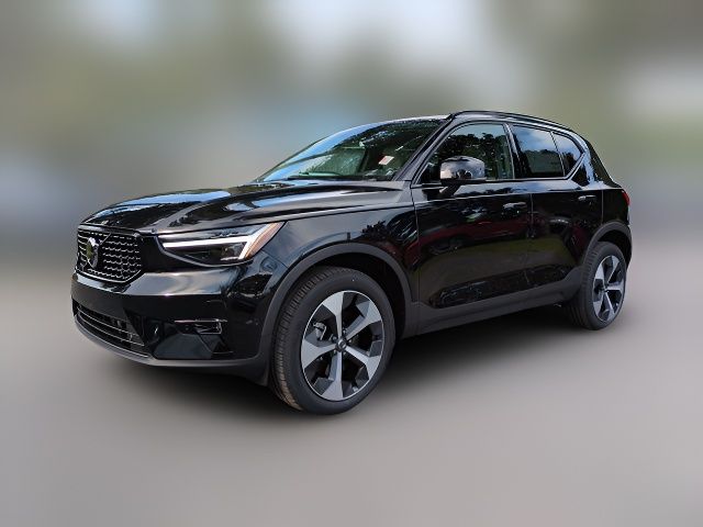 2025 Volvo XC40 Plus Dark Theme