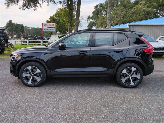 2025 Volvo XC40 Plus Dark Theme