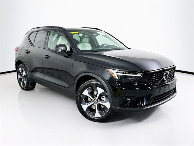 2025 Volvo XC40 Plus Dark Theme