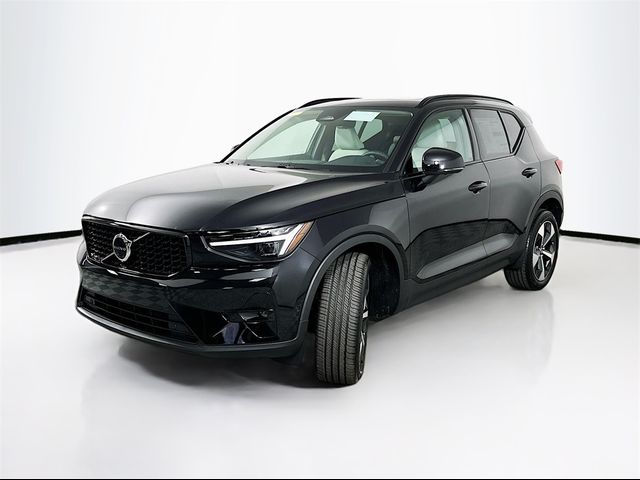 2025 Volvo XC40 Plus Dark Theme