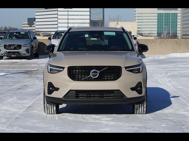 2025 Volvo XC40 Plus Dark Theme