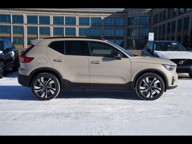 2025 Volvo XC40 Plus Dark Theme