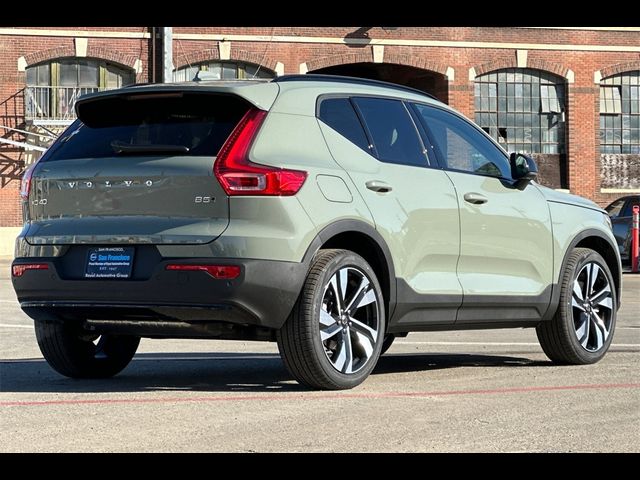 2025 Volvo XC40 Plus Dark Theme