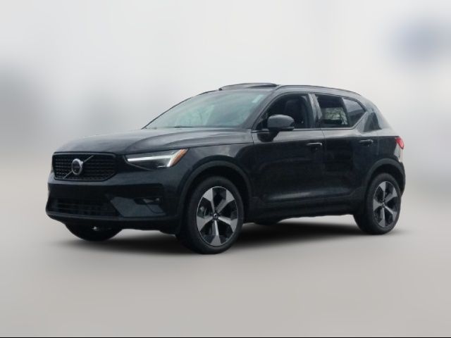 2025 Volvo XC40 Plus Dark Theme