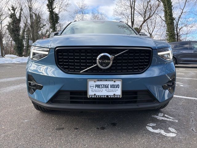 2025 Volvo XC40 Plus Dark Theme