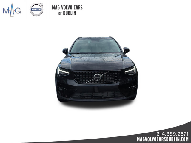 2025 Volvo XC40 Plus Dark Theme