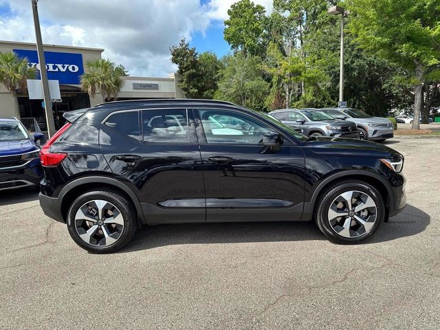 2025 Volvo XC40 Plus Dark Theme