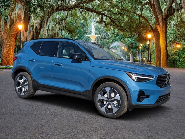 2025 Volvo XC40 Plus Dark Theme