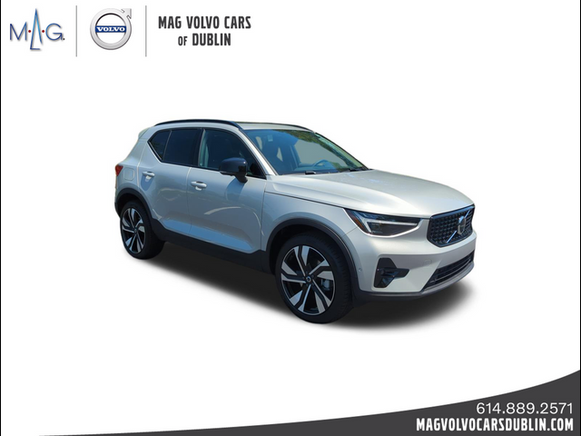 2025 Volvo XC40 Plus Dark Theme