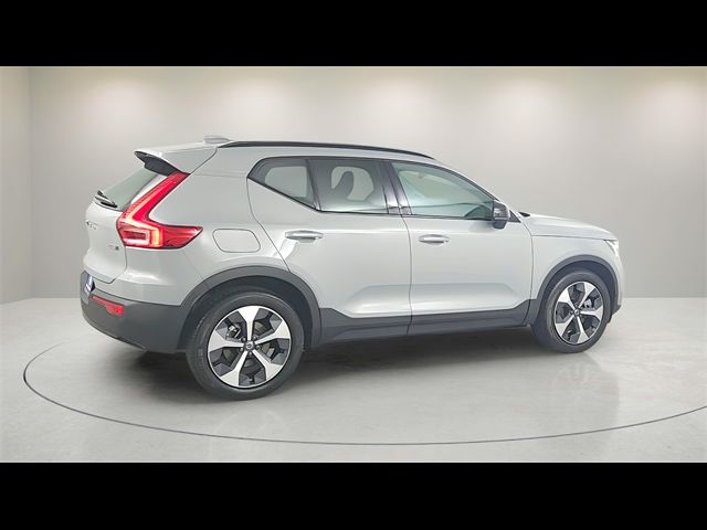 2025 Volvo XC40 Plus Dark Theme