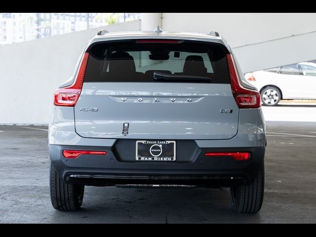 2025 Volvo XC40 Plus Dark Theme