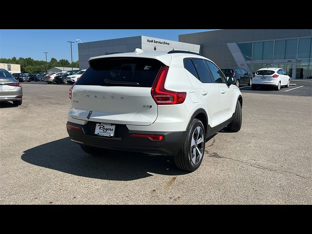 2025 Volvo XC40 Plus Dark Theme