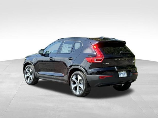 2025 Volvo XC40 Plus Dark Theme