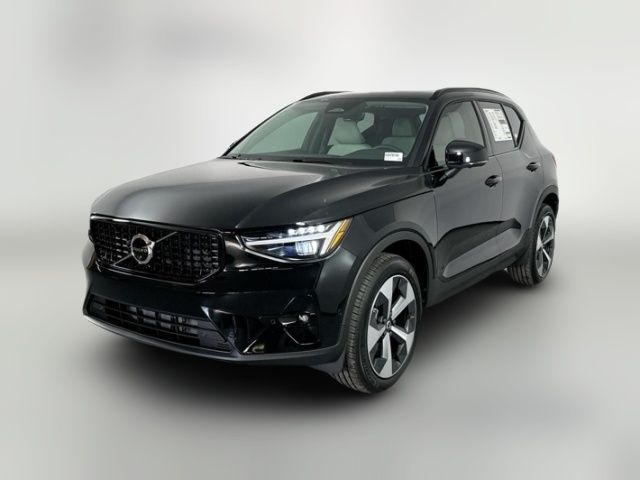 2025 Volvo XC40 Plus Dark Theme