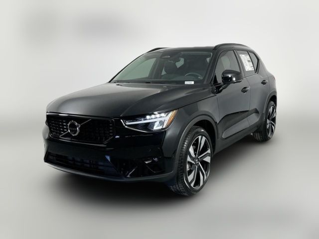 2025 Volvo XC40 Plus Dark Theme