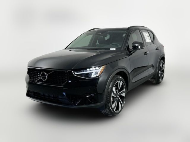 2025 Volvo XC40 Plus Dark Theme