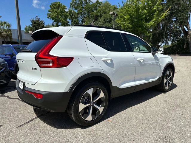 2025 Volvo XC40 Plus Dark Theme