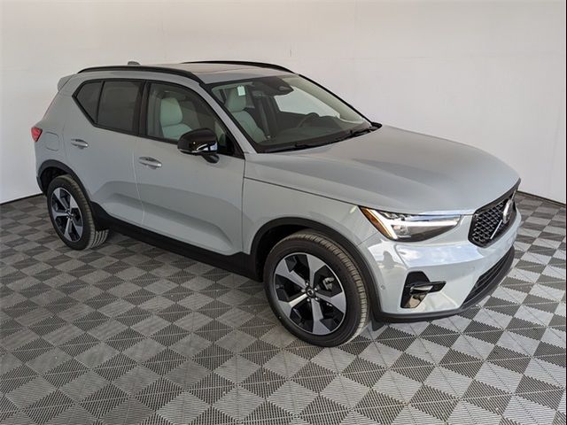 2025 Volvo XC40 Plus Dark Theme