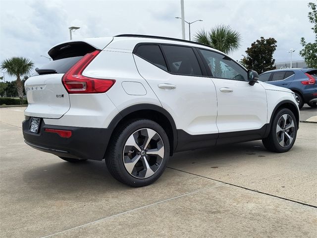 2025 Volvo XC40 Plus Dark Theme