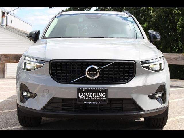 2025 Volvo XC40 Plus Dark Theme