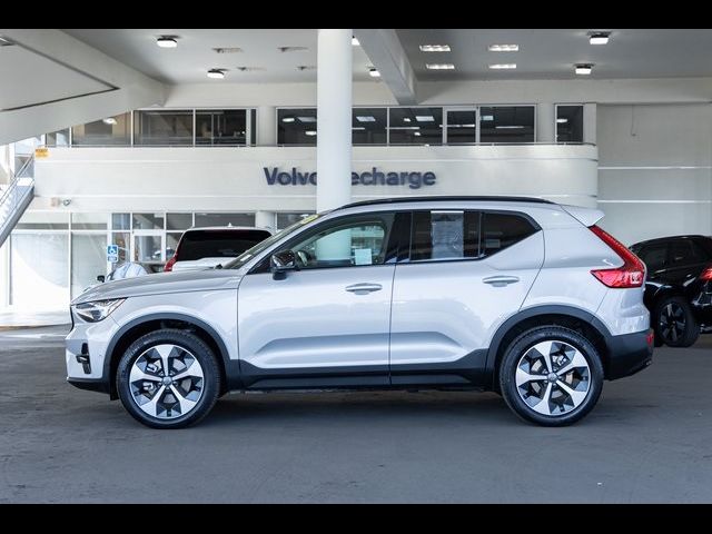 2025 Volvo XC40 Plus Dark Theme