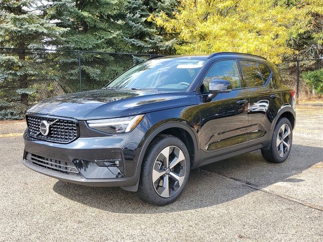 2025 Volvo XC40 Plus Dark Theme