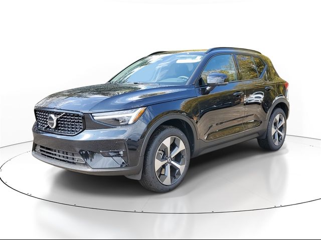 2025 Volvo XC40 Plus Dark Theme