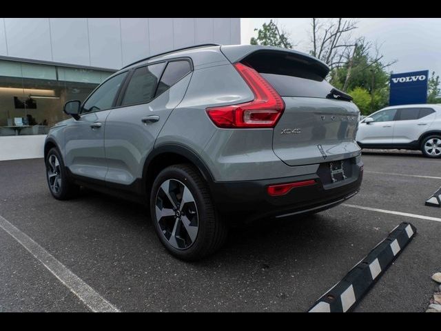 2025 Volvo XC40 Plus Dark Theme