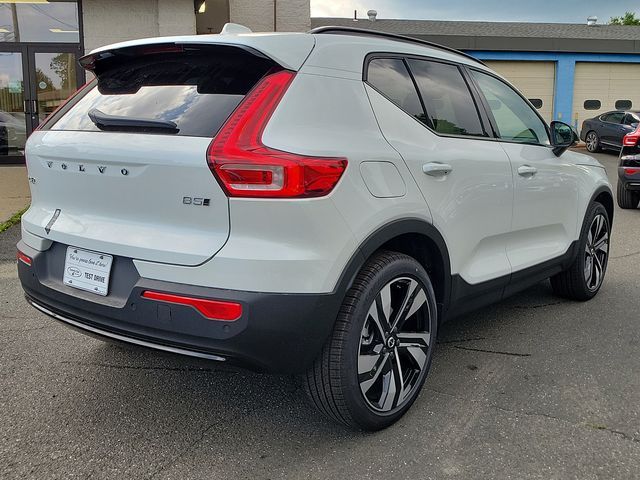 2025 Volvo XC40 Plus Dark Theme