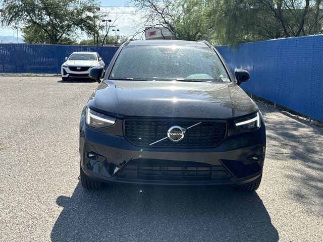 2025 Volvo XC40 Plus Dark Theme