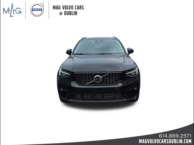 2025 Volvo XC40 Plus Dark Theme