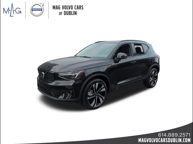 2025 Volvo XC40 Plus Dark Theme