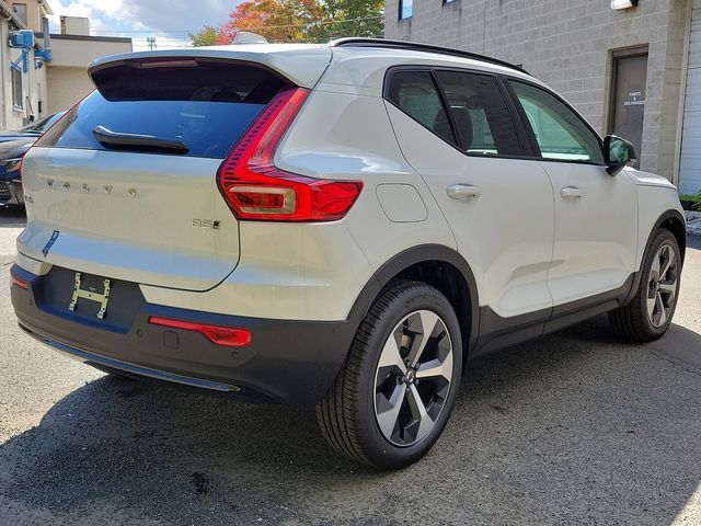 2025 Volvo XC40 Plus Dark Theme