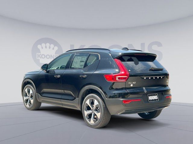 2025 Volvo XC40 Plus Dark Theme