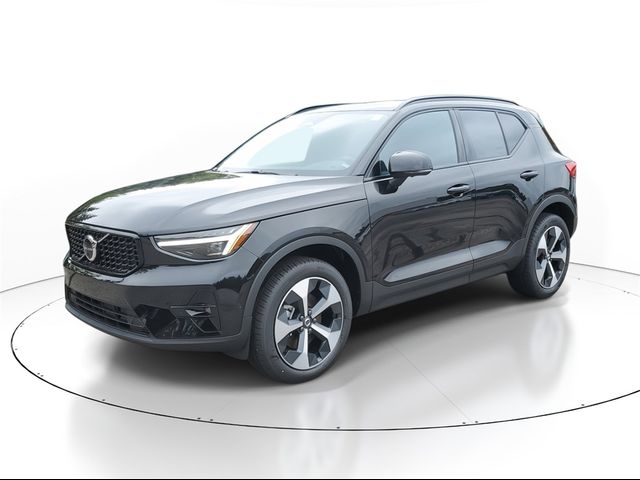 2025 Volvo XC40 Plus Dark Theme