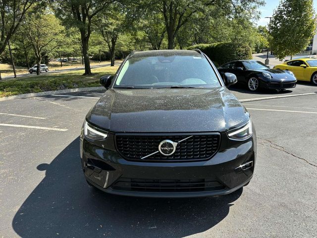 2025 Volvo XC40 Plus Dark Theme