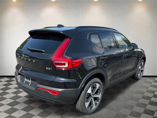 2025 Volvo XC40 Plus Dark Theme