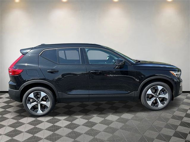 2025 Volvo XC40 Plus Dark Theme