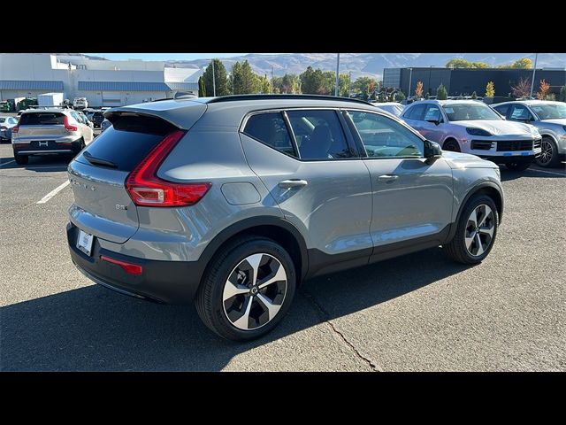 2025 Volvo XC40 Plus Dark Theme