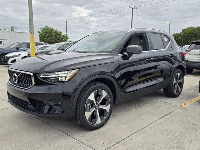 2025 Volvo XC40 Plus Dark Theme