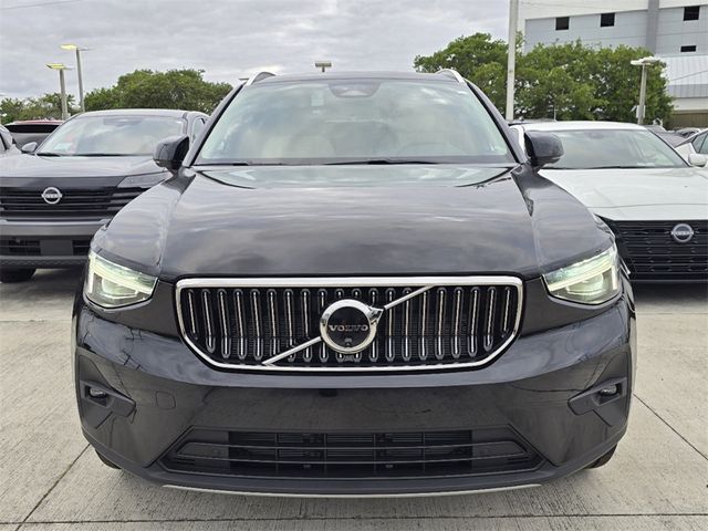 2025 Volvo XC40 Plus Dark Theme