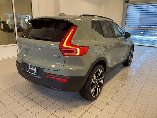 2025 Volvo XC40 Plus Dark Theme