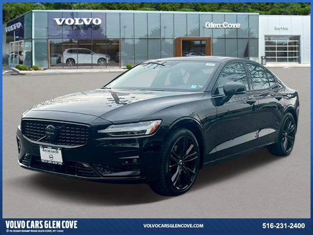 2025 Volvo XC40 Plus Dark Theme