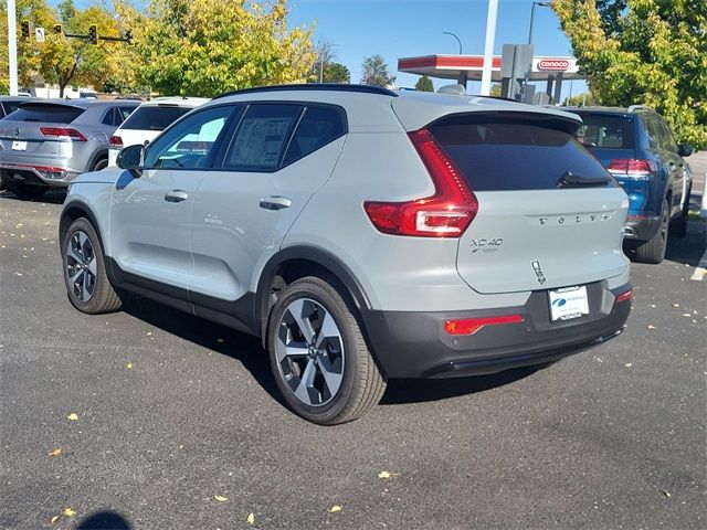 2025 Volvo XC40 Plus Dark Theme