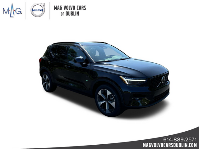 2025 Volvo XC40 Plus Dark Theme